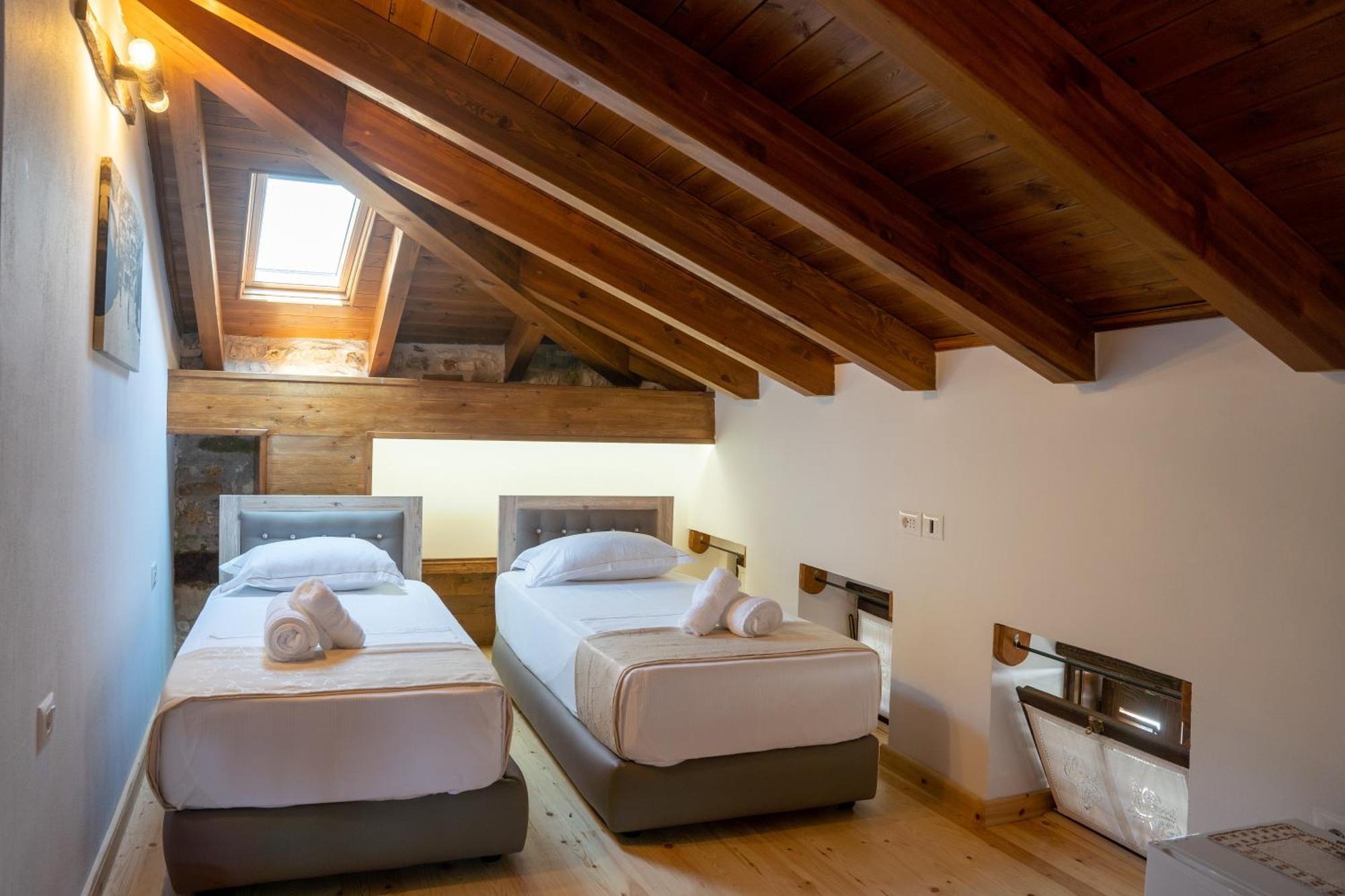 Hotel Kapllani Berat Habitación foto
