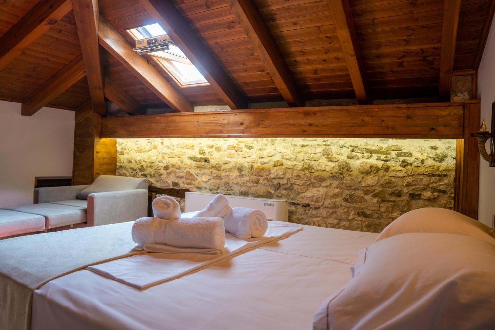 Hotel Kapllani Berat Habitación foto