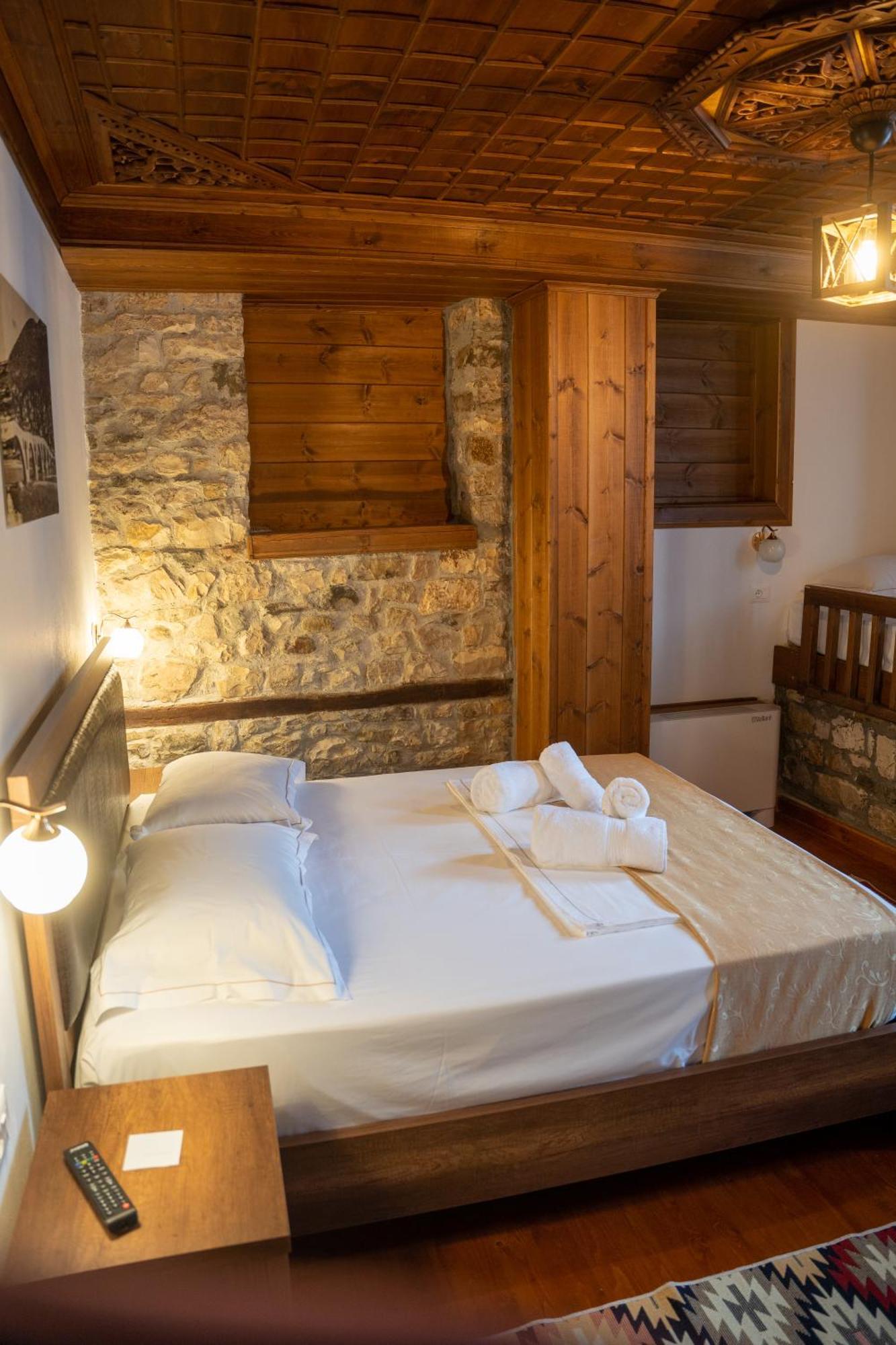 Hotel Kapllani Berat Habitación foto