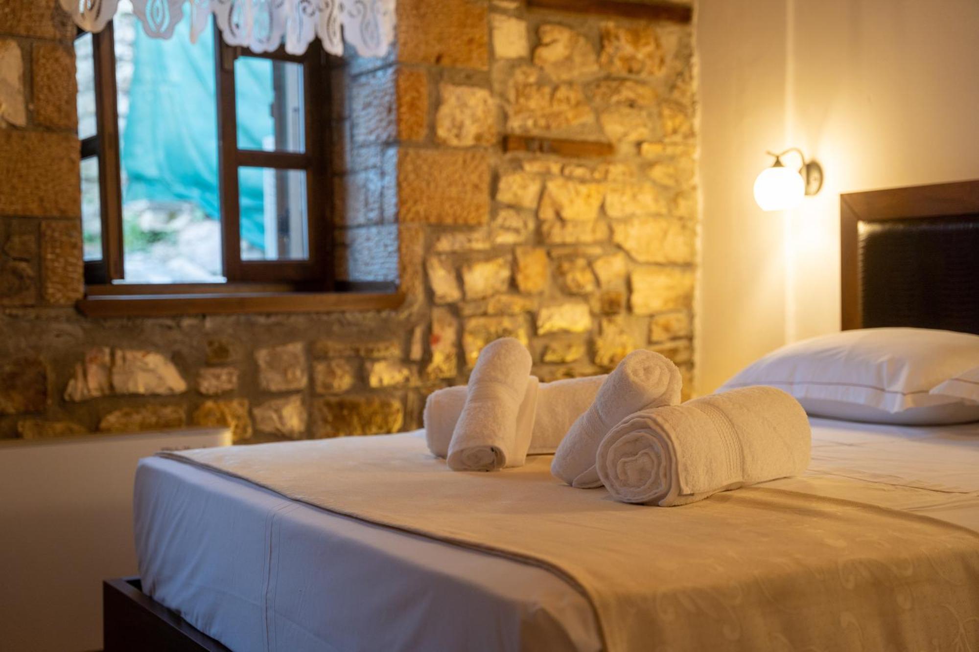 Hotel Kapllani Berat Habitación foto