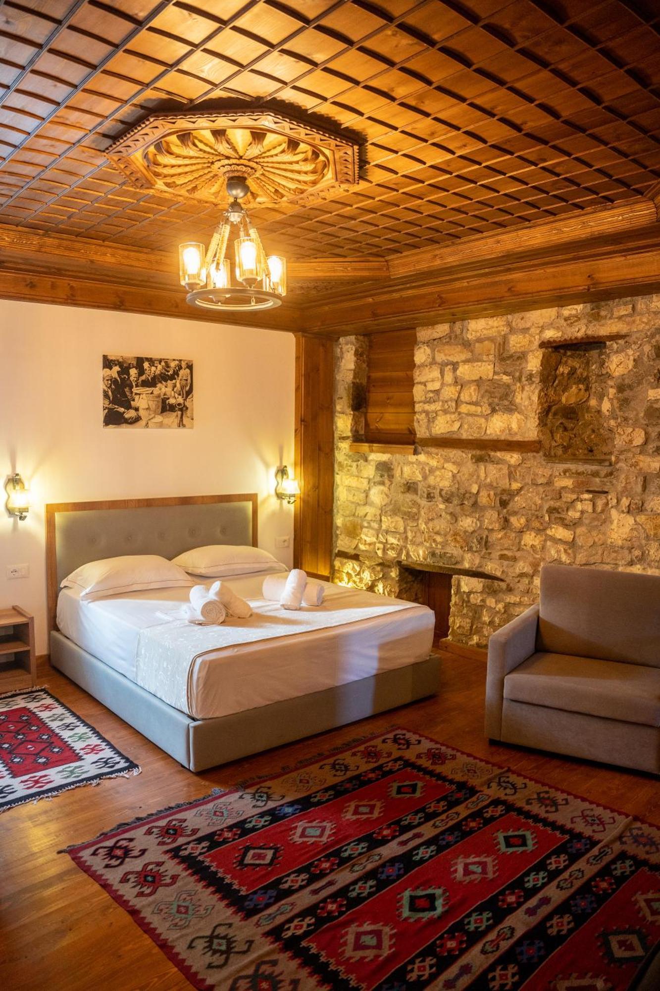 Hotel Kapllani Berat Habitación foto